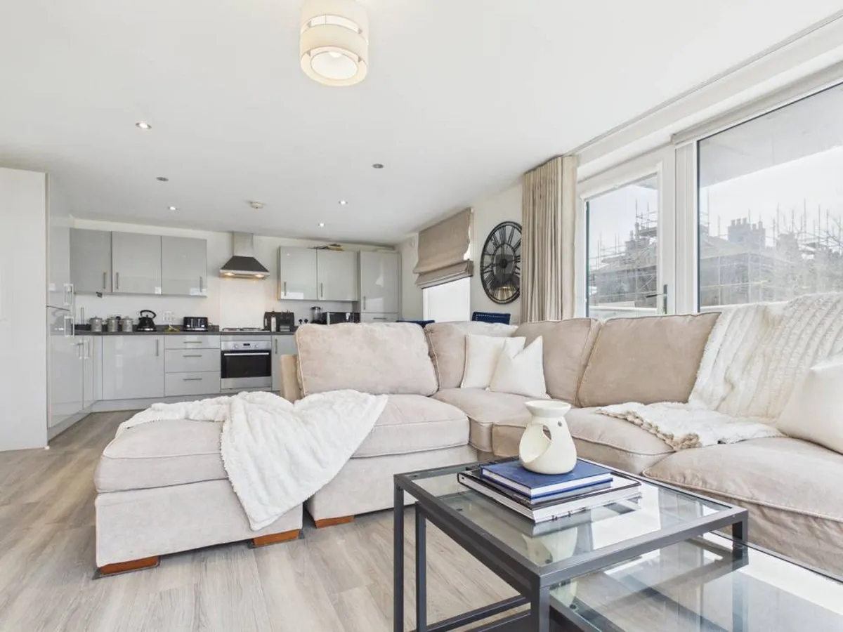 Modern 2 bed flat to rent in Aberdeen